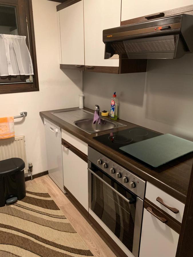 Natur Pur - Waldurlaub Im Tiny House Ronshausen Exterior foto