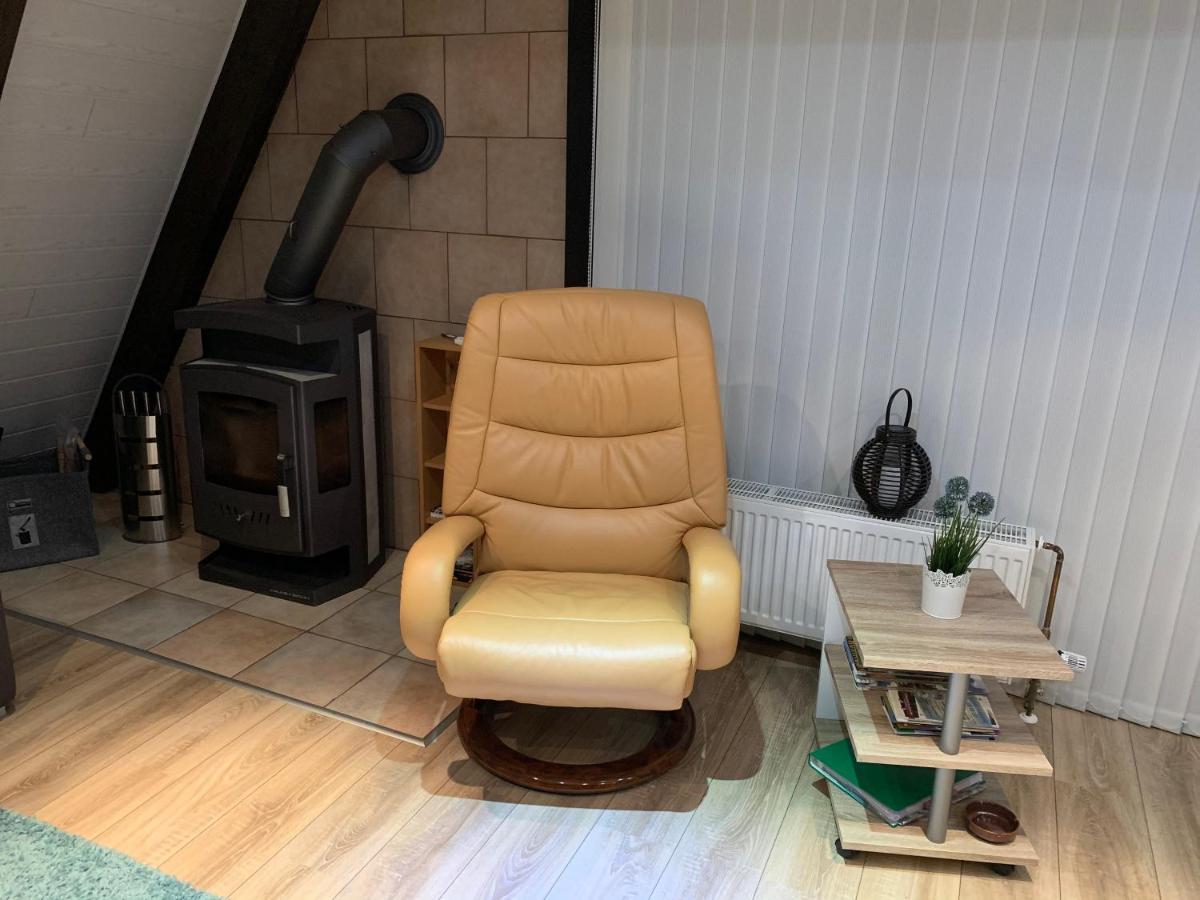 Natur Pur - Waldurlaub Im Tiny House Ronshausen Exterior foto
